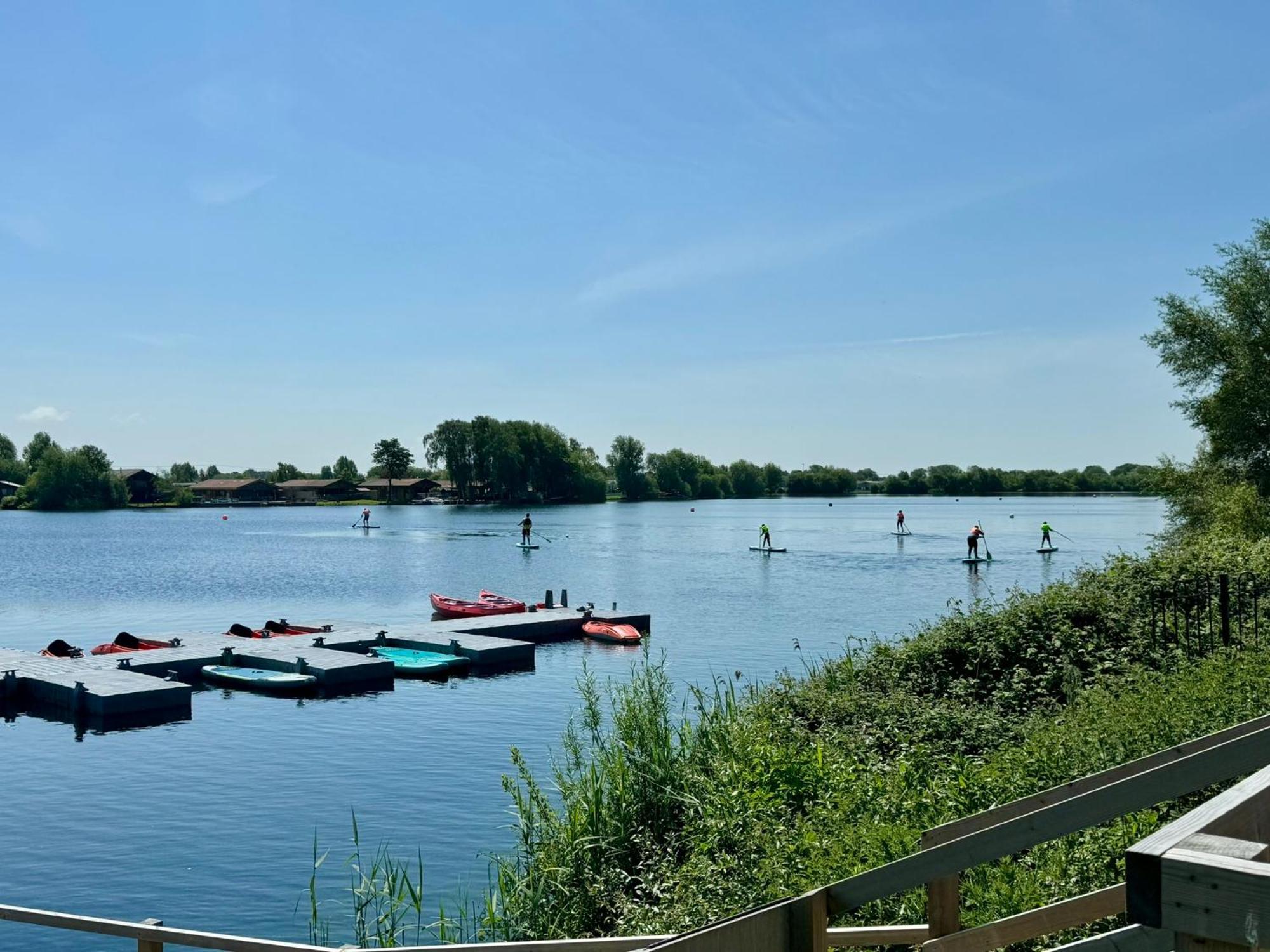 Fable Lodge Tattershall Lakes - Luxury Lakeside Lodge With Hot Tub Exterior foto